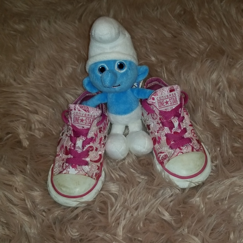 Infants/toddler size 8 converse